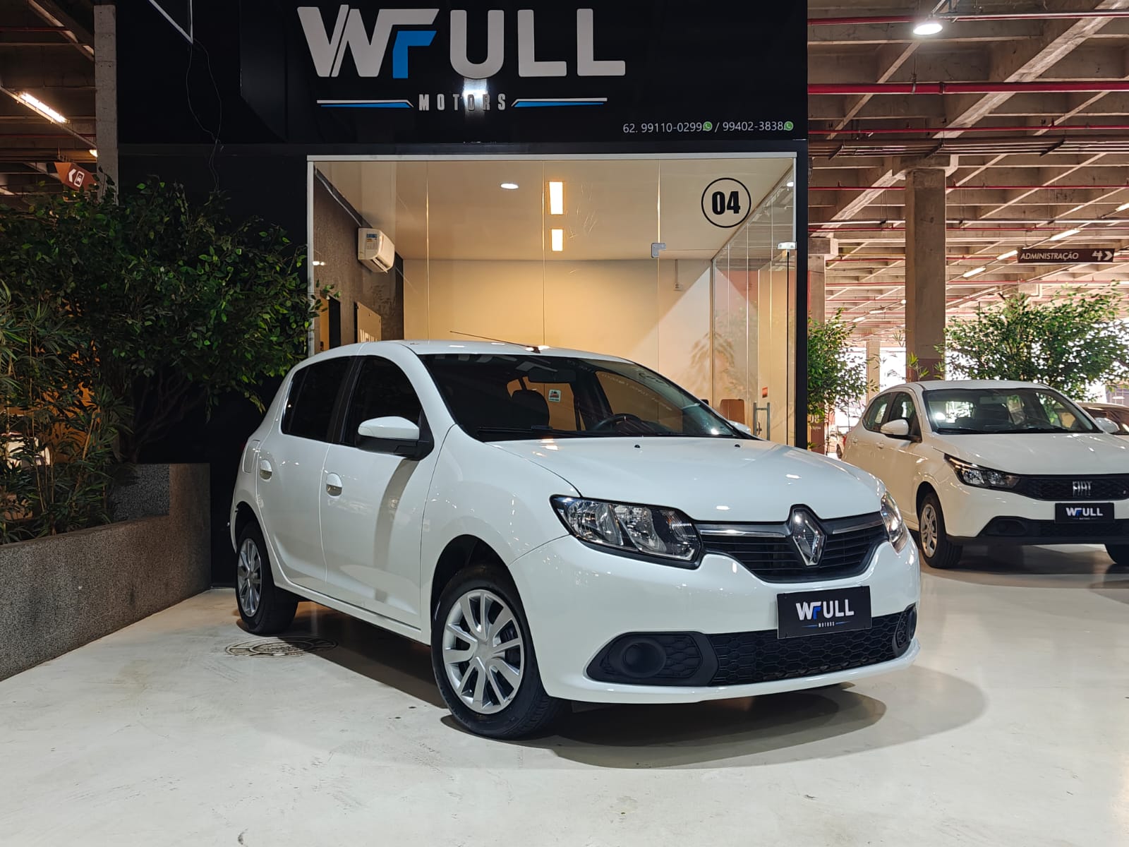 RENAULT